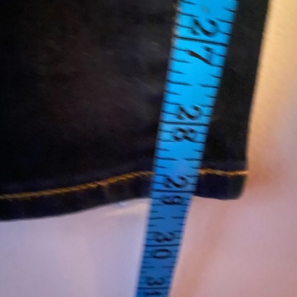 Levi’s 711 Skinny Dark Jeans, size 30 - Picture 8 of 9